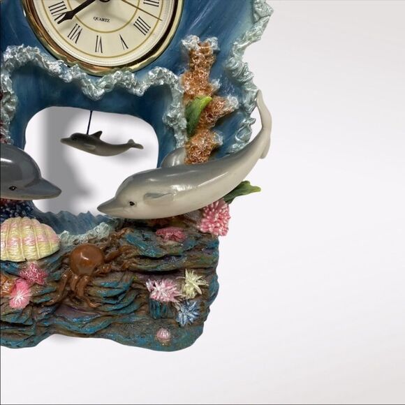 VINTAGE | Ocean Themed Clock - Picture 4 of 9